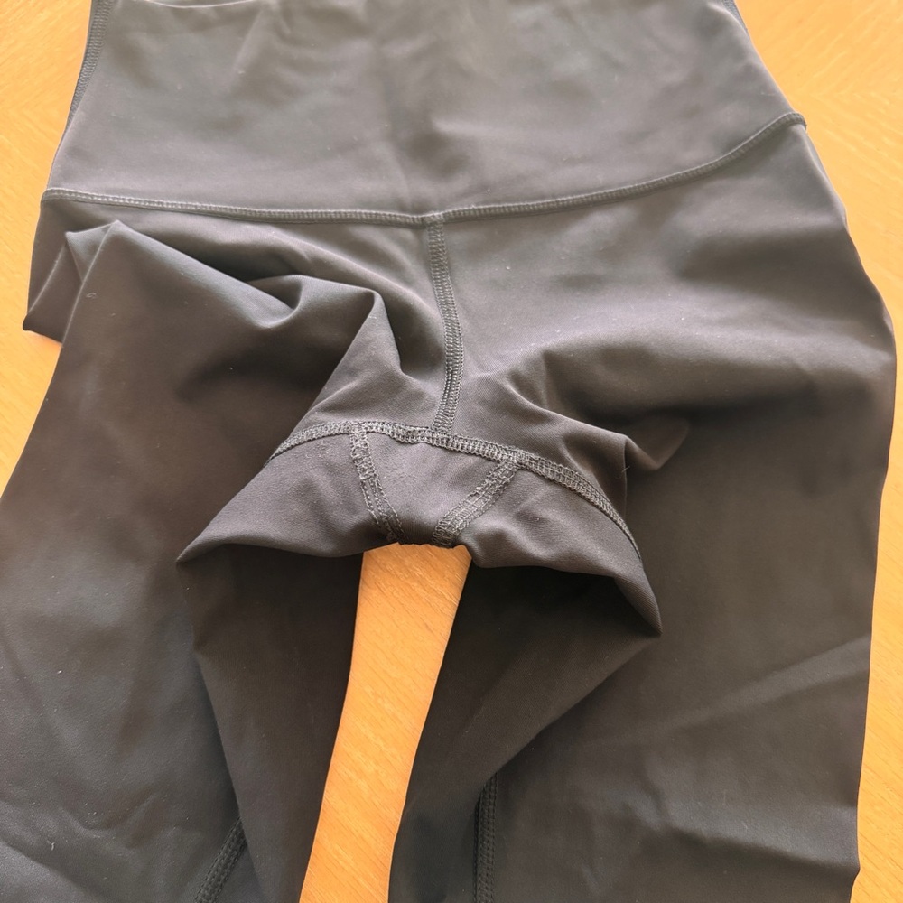 lululemon athletica Black Capri High-Rise Leggings - Picture 3 of 4